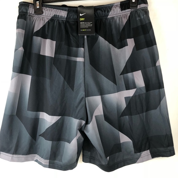 NWT Nike Shadow Grating Short XXL - Picture 2 of 5
